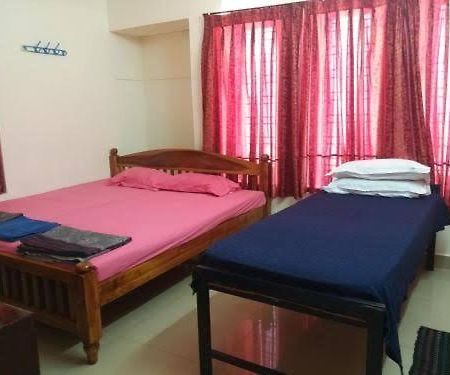 Capital Homestay Thiruvananthapuram Ngoại thất bức ảnh